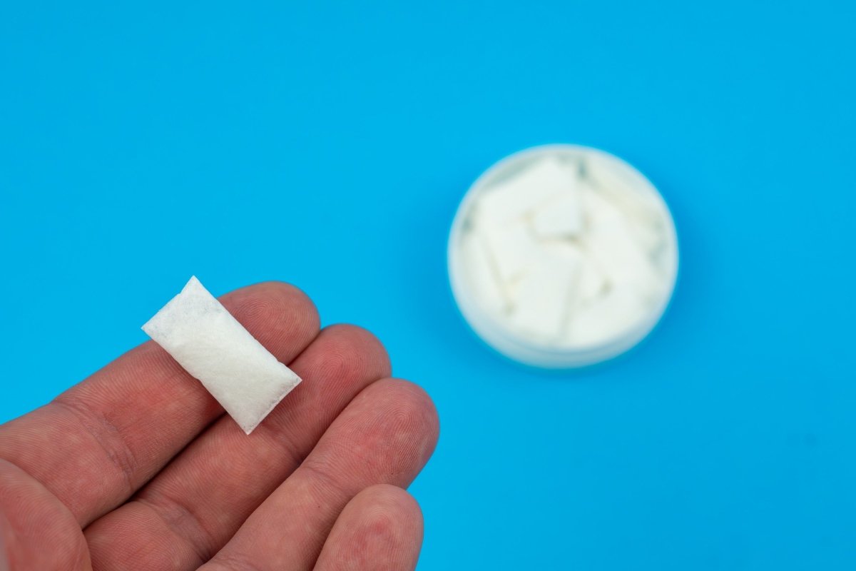 Why are nicotine pouches so popular among teenagers? - PIQ | Energypouches.de